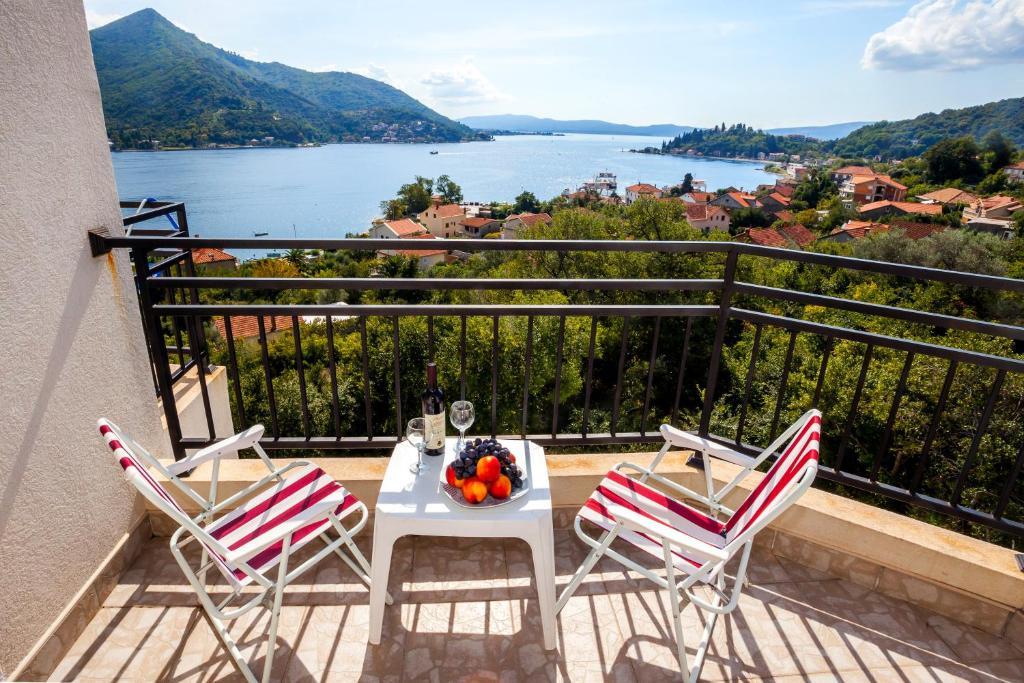 Villa Maria Apartments Kamenari Exteriér fotografie